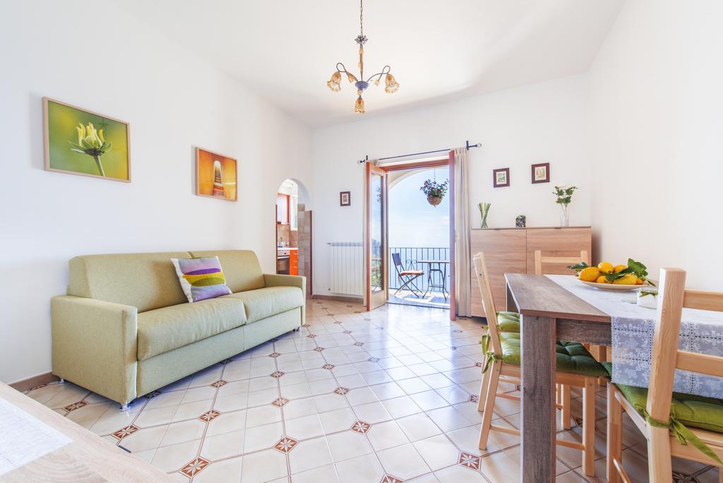 Bed and Breakfast L'Uliveto Positano Exterior foto